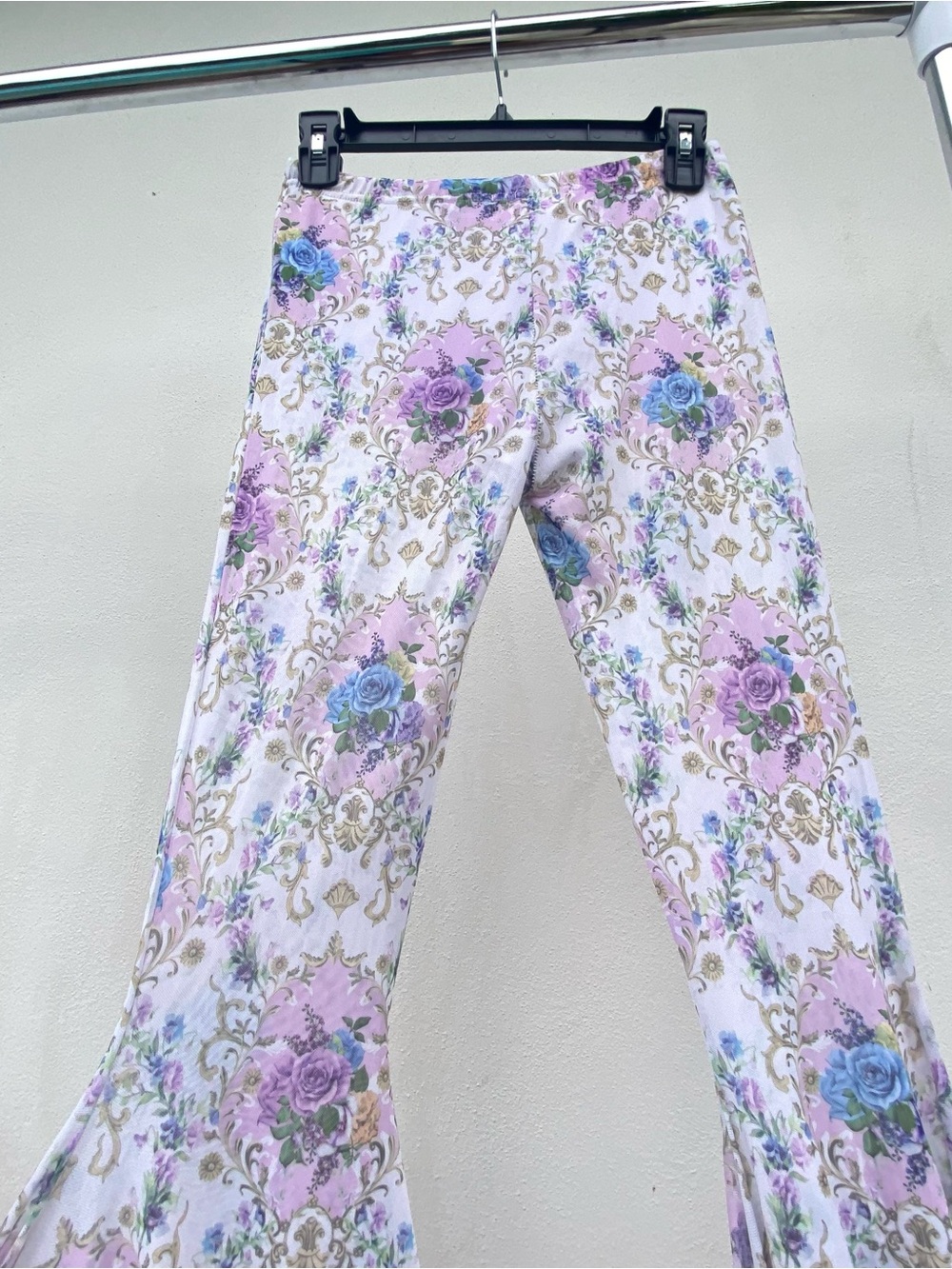 Sugar Thrillz Purple Multicolor Floral Mesh Ultra Flare Pants Size Small - Picture 7 of 9